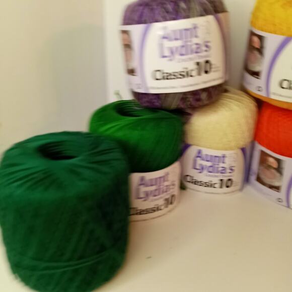 Lot of 8 Aunt Lydia's #10 Cotton Crochet Thread 300 Yds 7 Full 1 Partial - Picture 2 of 5
